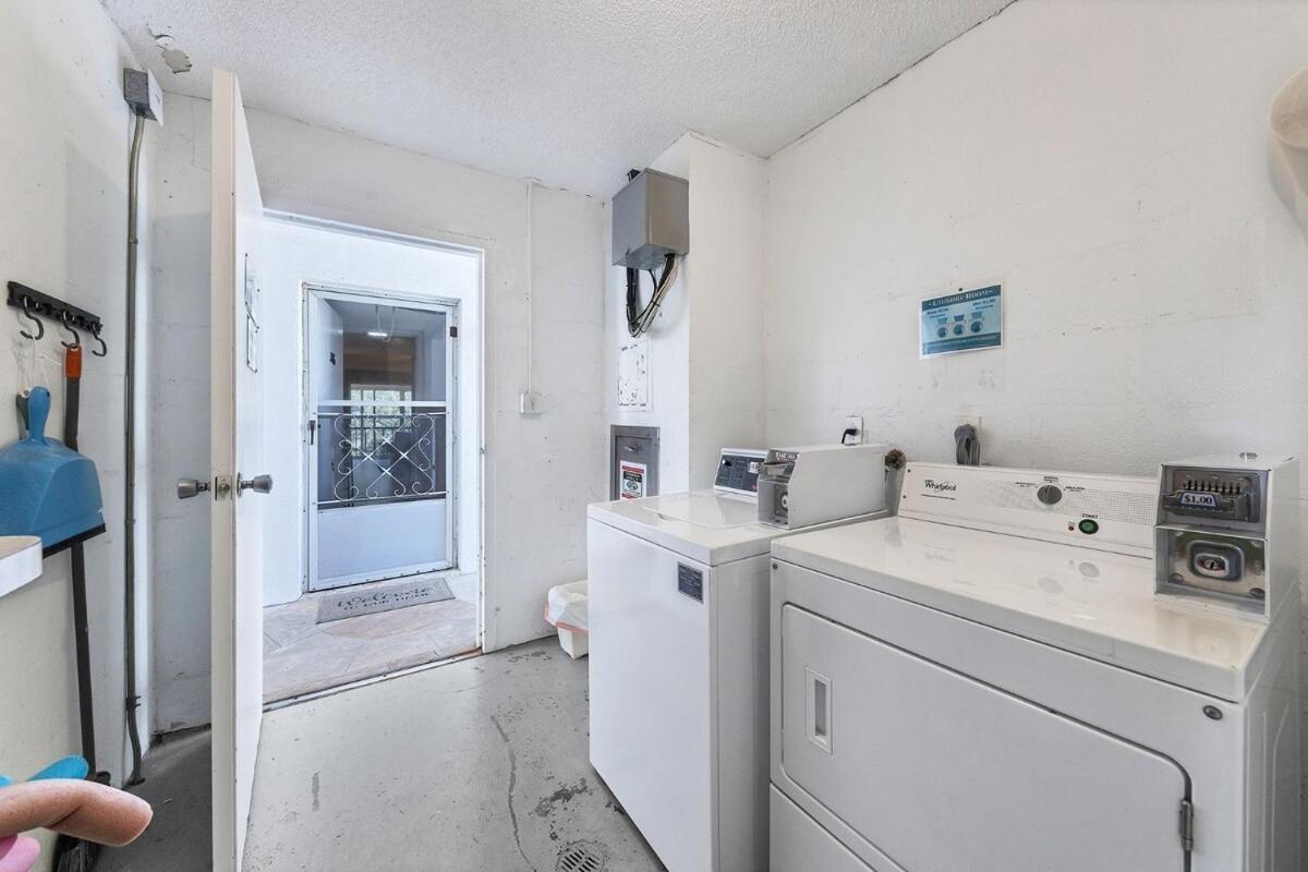 2 Bed 2 Bath Centrally Located On Siesta Key Sarasota Eksteriør bilde