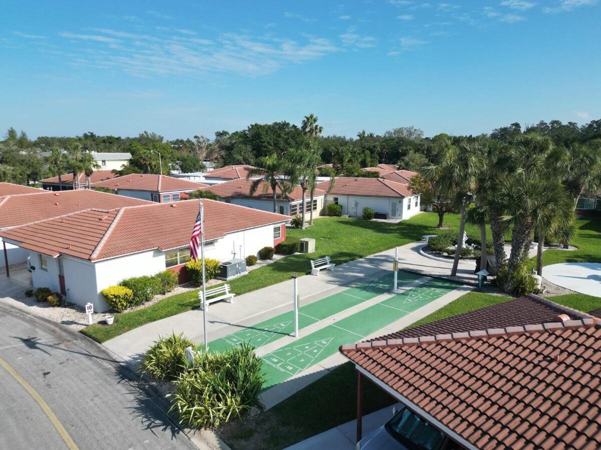 2 Bed 2 Bath Centrally Located On Siesta Key Villa Sarasota Eksteriør bilde